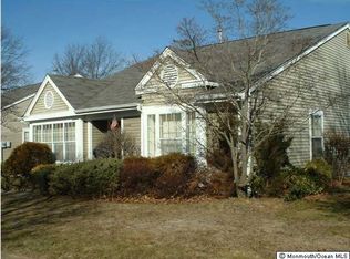 1044B Canterbury Dr, Manchester, NJ