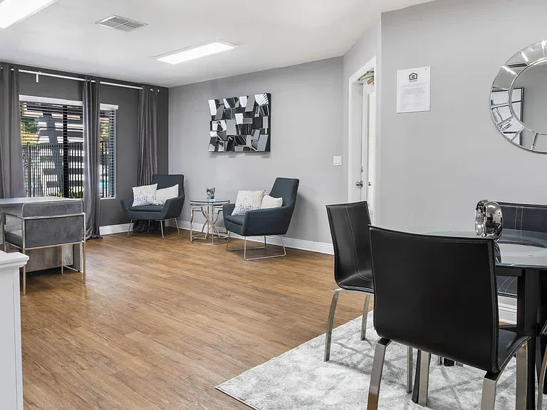 Leasing Center