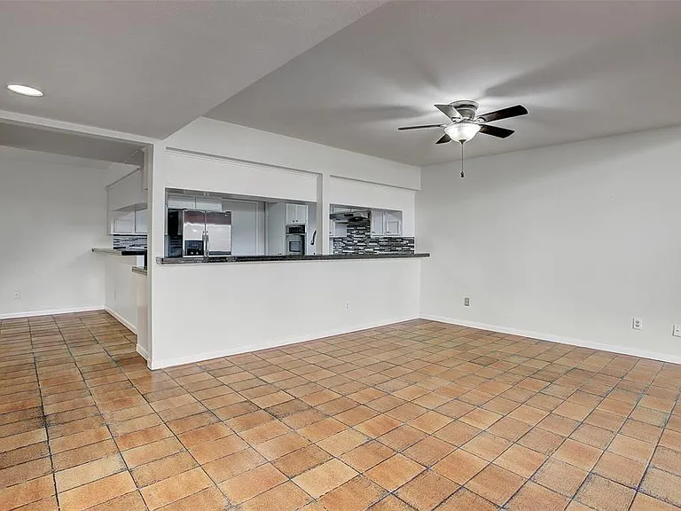 5918 San Felipe St #9 — Photo 8