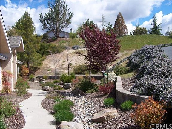 3rd image of 47591 Miami Highlands Ct