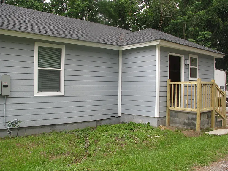 1704 Staley Ave — Photo 6
