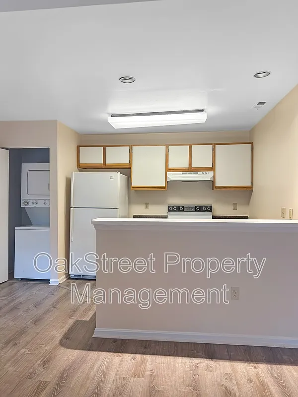 1 bed, 1.0 bath, $1,575 — Photo 3