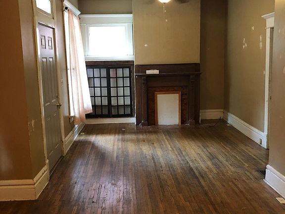 5th image of 381 E Oakland Ave
