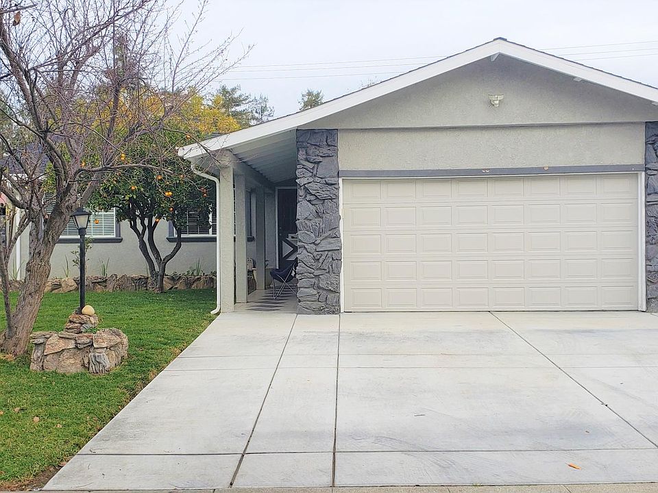 1st image of 371 Grey Ghost Ave