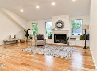 29 Grove St #3, Hudson, MA 01749