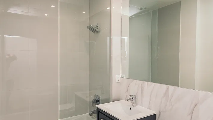 Rented by Nooklyn NYC LLC | media 38