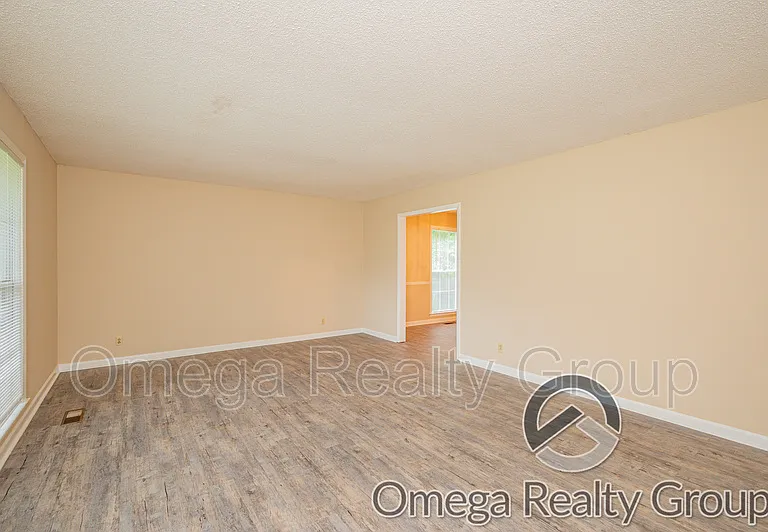 3001 Pawnee Cir — Photo 4