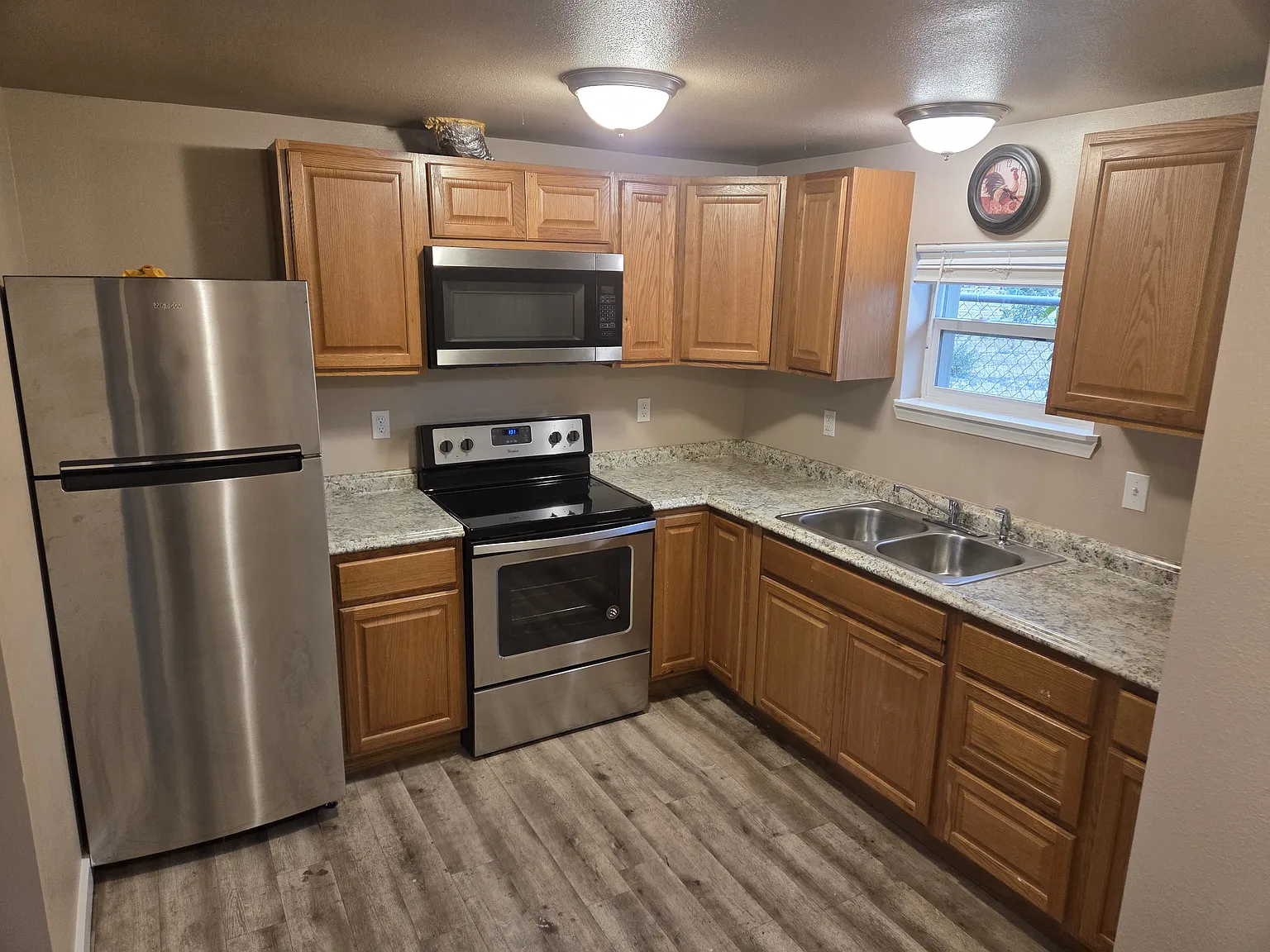 1 bed, $875 — Photo 1