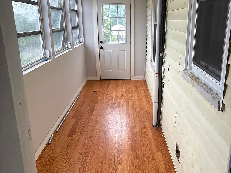 86 Laurel St #1 — Photo 13