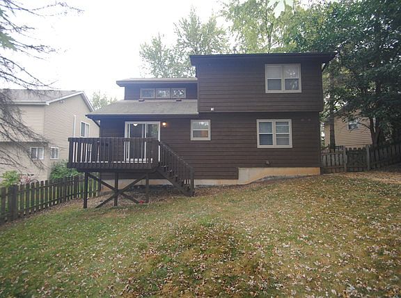 3rd image of 25225 W Entrance Dr