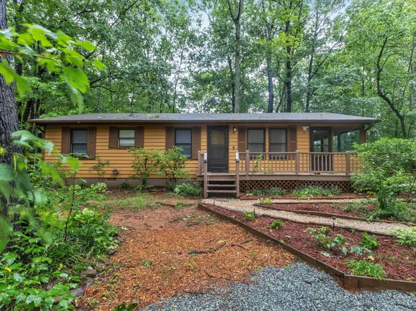 114 Cheshire Dr, Hillsborough, NC 27278