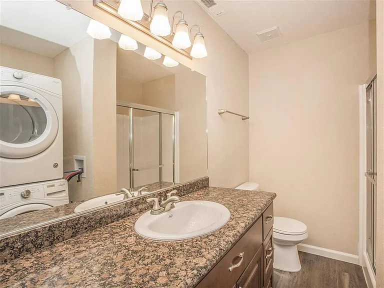 La Veta Grand Apartments — Photo 53