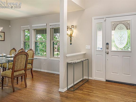 4th image of 650 Maroonglen Ct