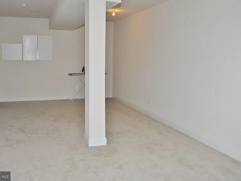 7582 Venture Dr — Photo 9