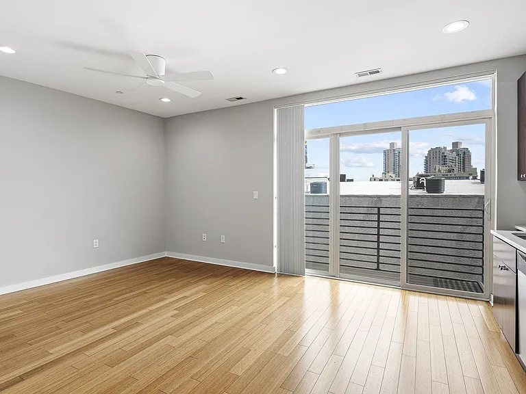 811 N 2nd St #4B — Photo 11