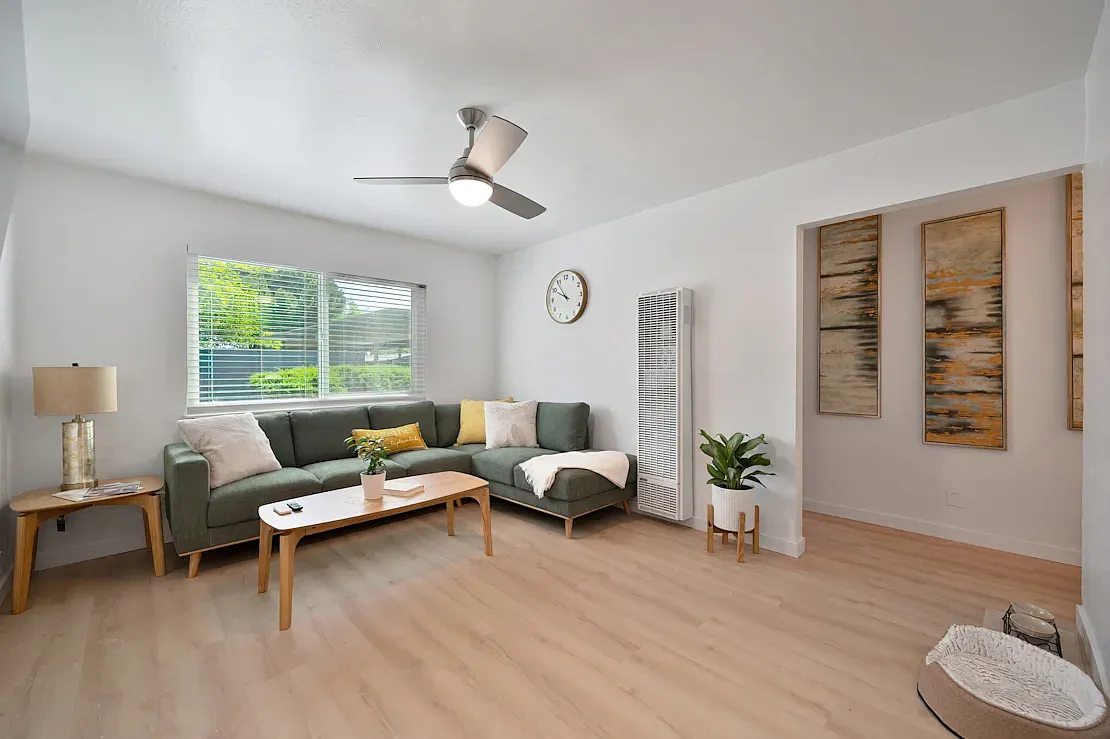 2 bed, 875 sqft, $1,895 — Photo 4
