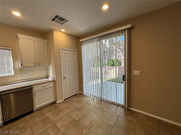 761 Anacapri St — Photo 13