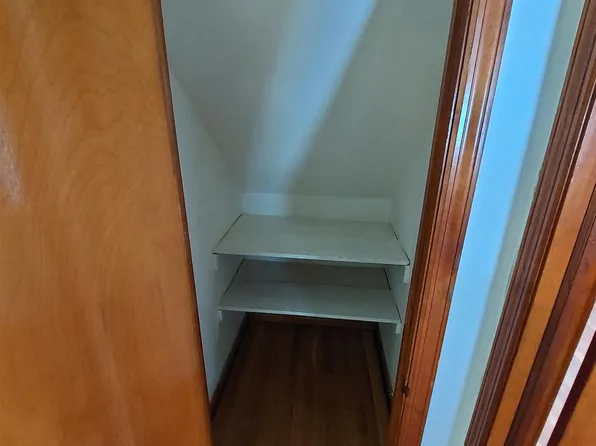 48 West 32nd Street image 11 of 15