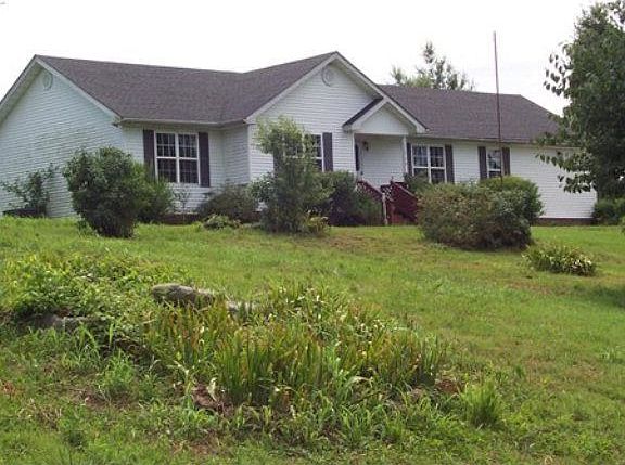 4th image of 1360 Gateway Ct