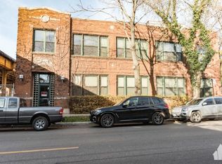 932 W Wrightwood Ave #CS, Chicago, IL 60614