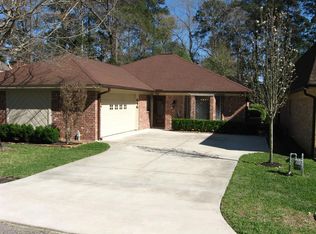 646 Durham Dr, Conroe, TX 77302