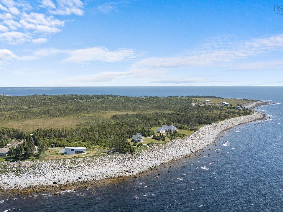 1st image of 80 Pierce Point Rd