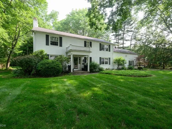 631 Oakridge St SW, North Canton, OH 44720