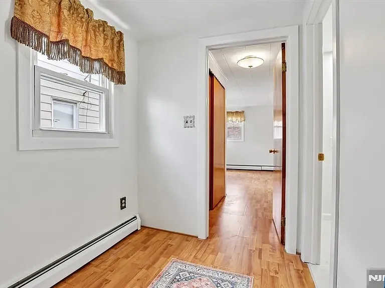18 Patterson St — Photo 16