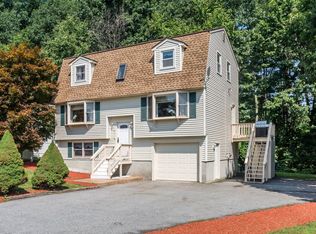 33 Audrey Ave, Tyngsboro, MA 01879