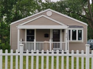 916 Geneva Rd, Dayton, OH 45417