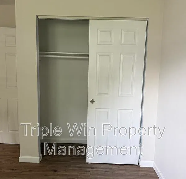 2245 Lindsay Ln — Photo 22