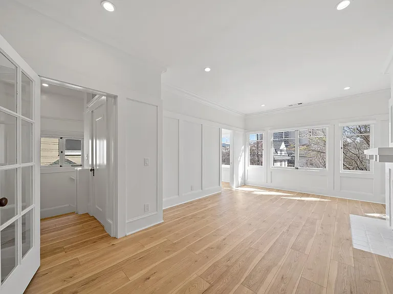 4119 Howe St — Photo 5