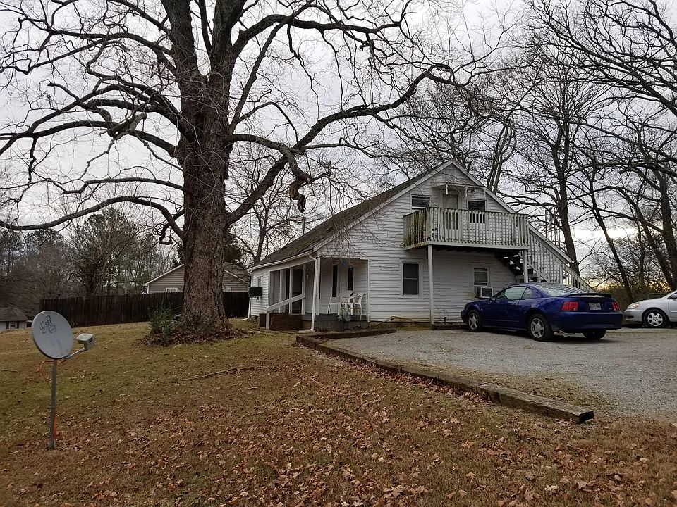 1st image of 1660 Golf Club Ln