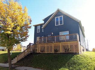 2317 W Vine St, MILWAUKEE, WI