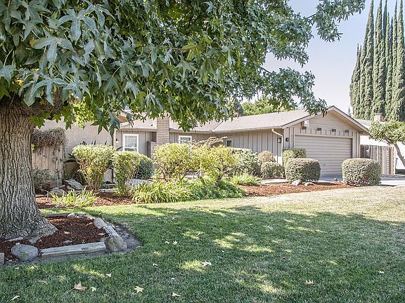 2nd image of 3427 W Iris Ave