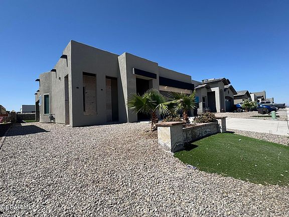3rd image of 13852 Paseo Alegre Ave