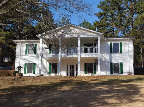 1641 Roark Mill Rd, Hurt, VA 24563