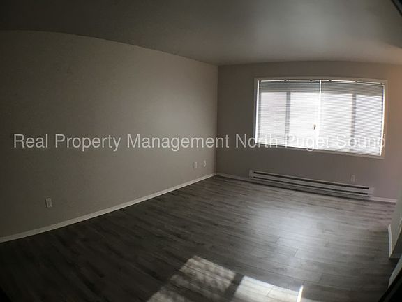 4th image of 3313 Wetmore Ave