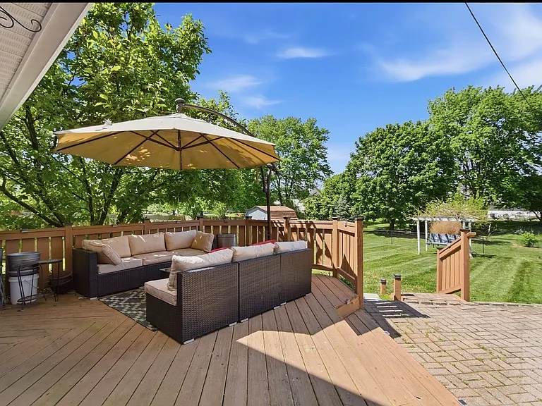 10032 Ironway Dr — Photo 18