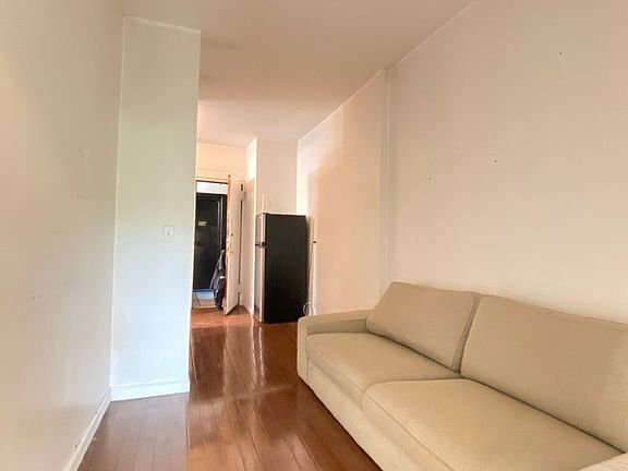 3rd image of 195 Madison St #8R