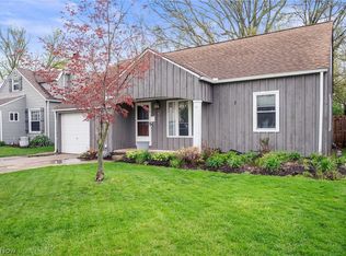 121 Beck Rd, Avon Lake, OH 44012