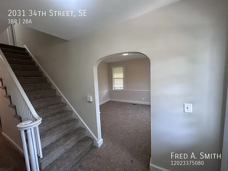 2031 34th St SE — Photo 3