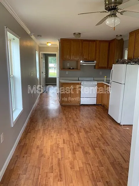 Building Photo - 8400 W Oaklawn Rd #61