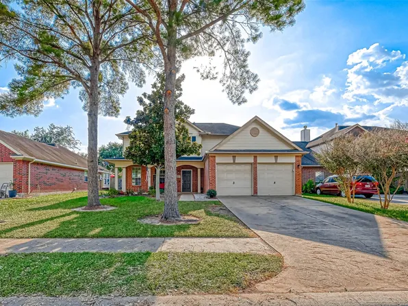 2015 Holly Glade Ln