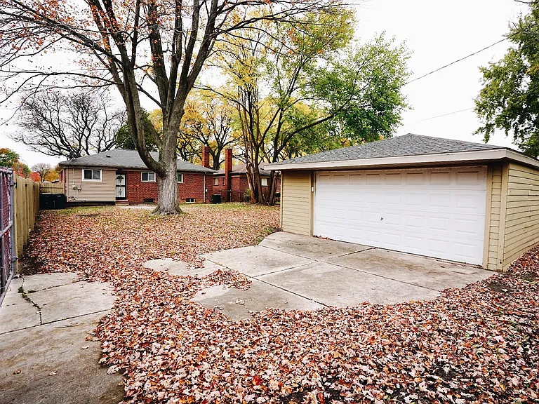 22000 Gardner St — Photo 17