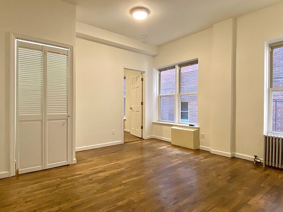 1st image of 139 E 13th St APT 4