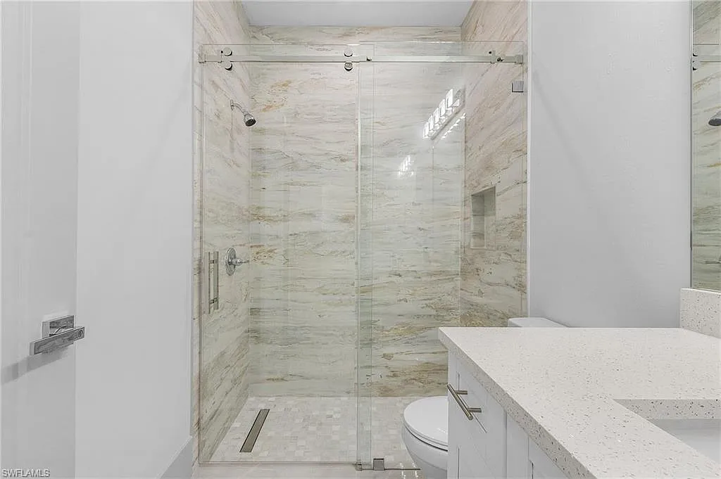 1 bed, 1.0 bath, 430 sqft, $1,800 — Photo 4