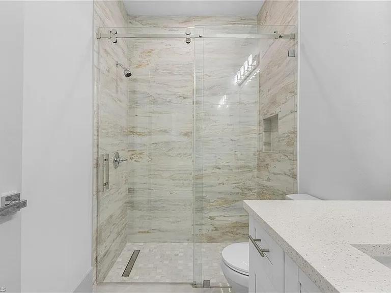2378 Hunter Blvd #3 — Photo 4