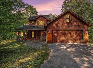 322 Dubonnet Trl, Interlochen, MI 49643