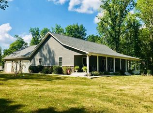 725 Greer Ln, Springville, IN 47462